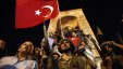 تركيا تعزل قرابة 15 ألفا آخرين في تحقيق بعد محاولة الانقلاب