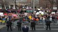 200 ألف امرأة ينظمن مسيرة نسائية ضد ترامب
