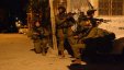 الاحتلال يعتقل (16) مواطناً من الضفة