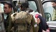 الخليل: الاحتلال يعتقل مواطنا من بلدة بيت امر