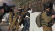 الاحتلال يعتقل مواطنين من الخليل ويحتجز آخرين على جسر حلحول