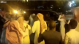 فيديو| سعوديون يفتكون بشاب حاول اقتياد فتاة عنوة