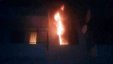 إنقاذ عائلة من 9 أفراد اشتعلت النيران بمنزلهم
