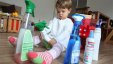 كيفية اسعاف طفل ابتلع مواد تنظيف